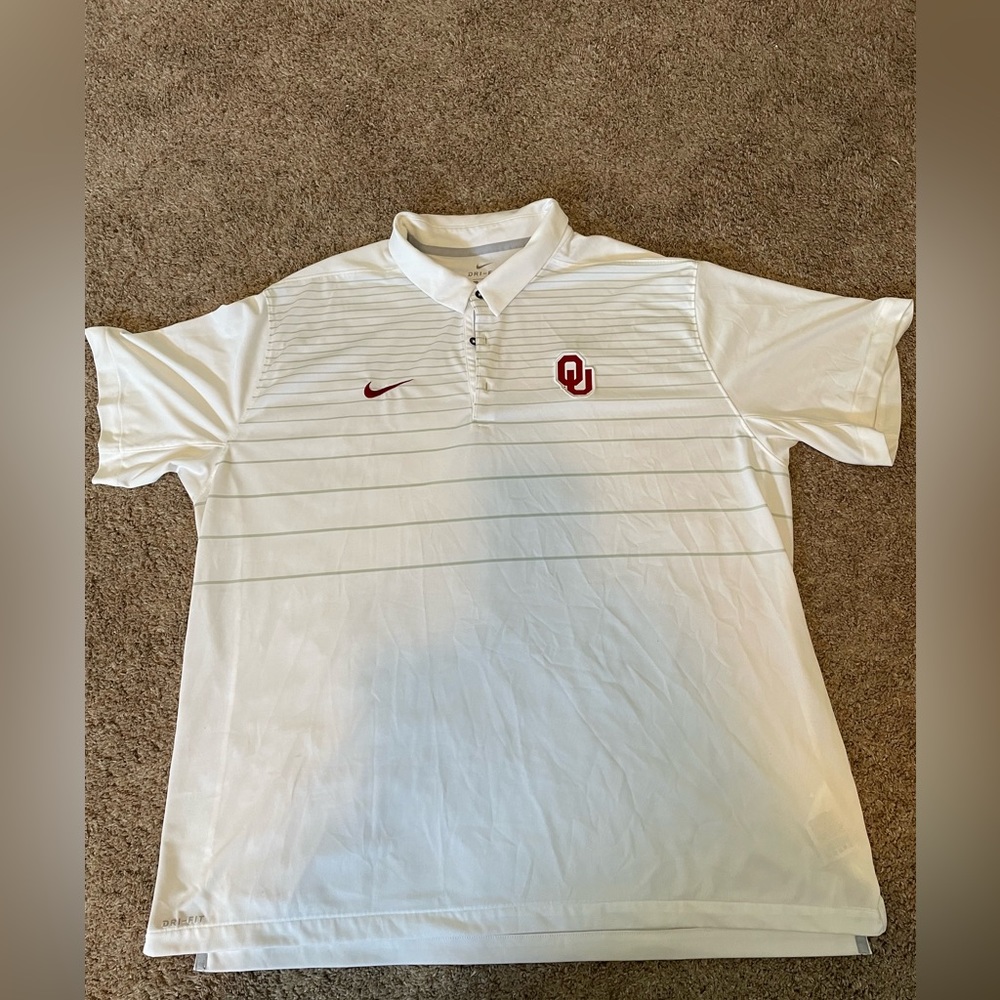 Men’s Nike golf shirt